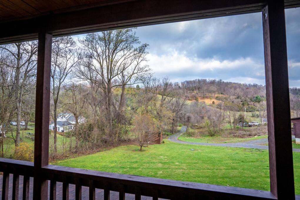 Mountain Views, Hot Tub, Firepit, Dog Friendly, Ev Connector Villa Stanley ภายนอก รูปภาพ